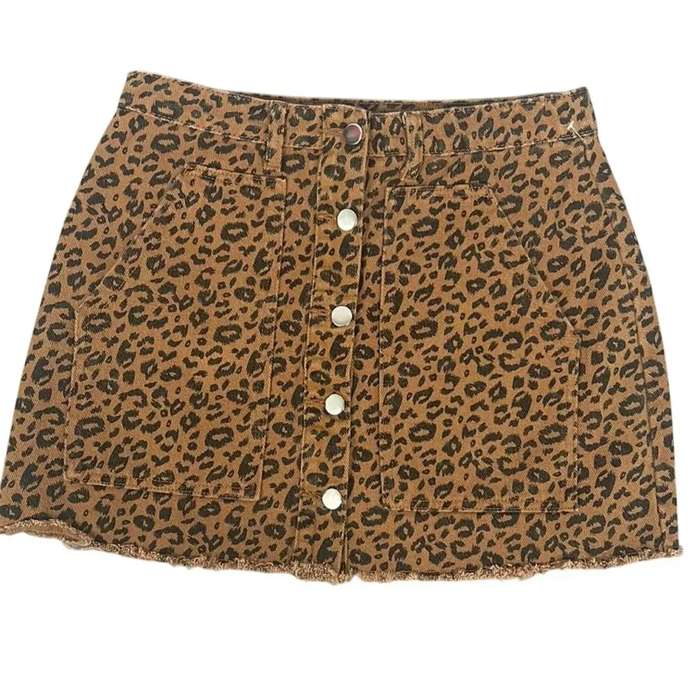 Mittoshop Leopard Print Denim Mini Skirt Size M Button Front Raw Hem Y2K Boho